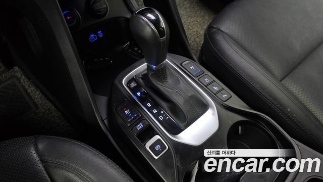 Hyundai Santafe 2016 — photo 12