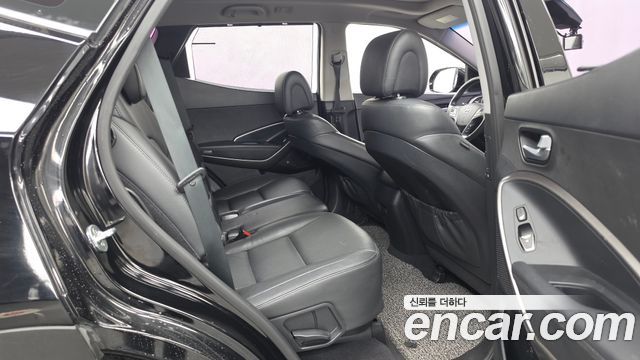Hyundai Santafe 2016 — photo 18
