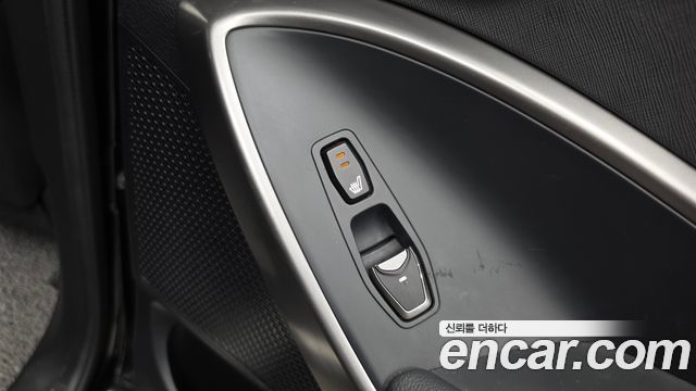 Hyundai Santafe 2016 — photo 25