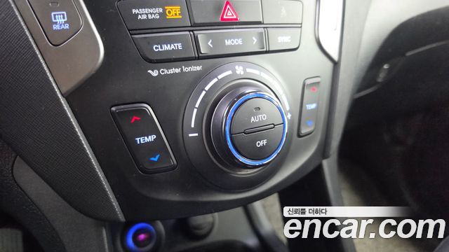 Hyundai Santafe 2016 — photo 32