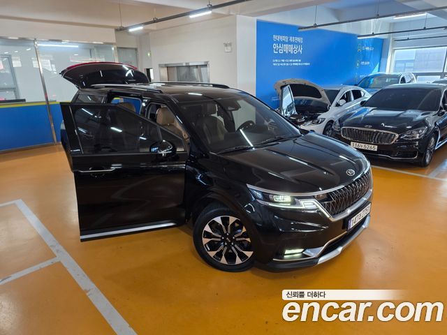 Kia Canival 2021 — photo 5