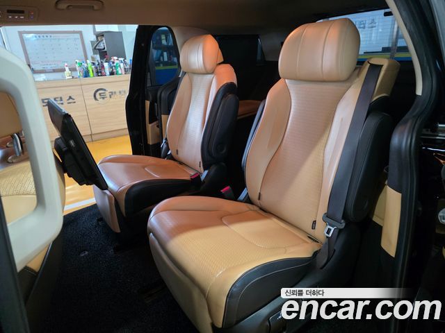 Kia Canival 2021 — photo 9