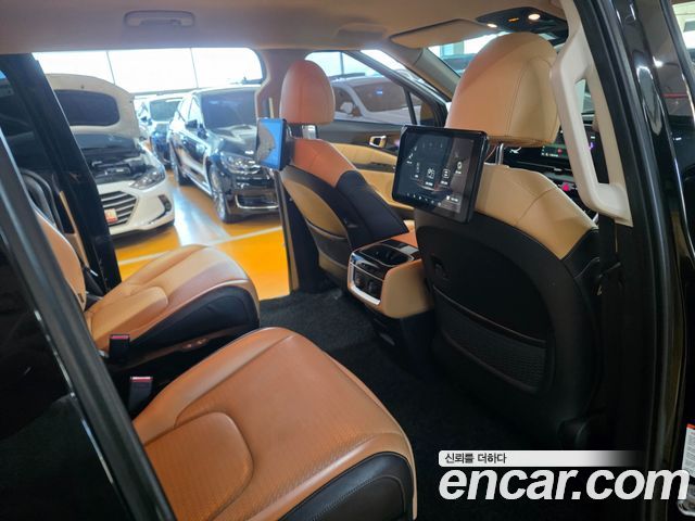 Kia Canival 2021 — photo 10