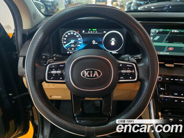 Kia Canival 2021 — photo 11