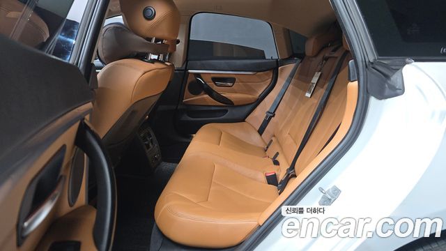 BMW 4-Series 2018 — photo 18