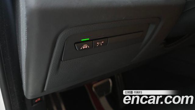 BMW 4-Series 2018 — photo 30