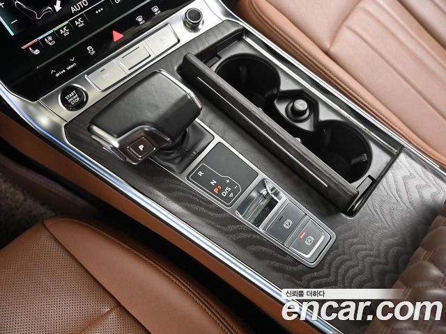 Audi A6 2022 — photo 9