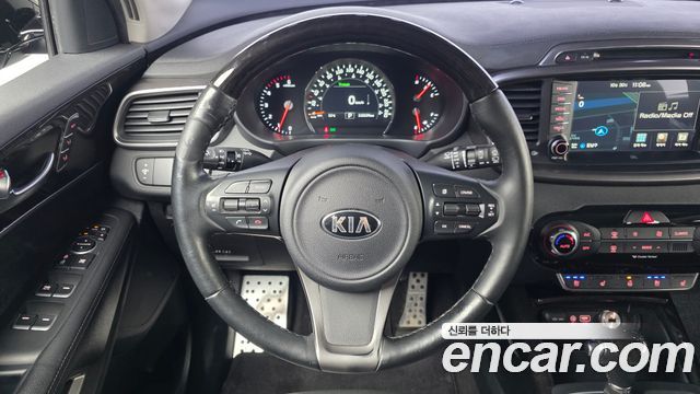 Kia Sorento 2015 — photo 19