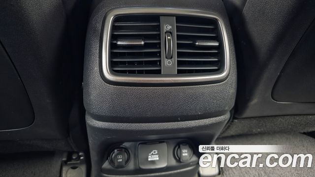 Kia Sorento 2015 — photo 31