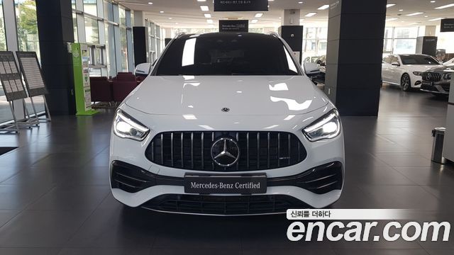 Mercedes-Benz GLA-Class 2023 — photo 3