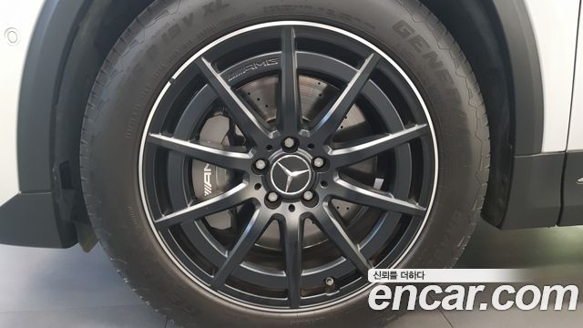Mercedes-Benz GLA-Class 2023 — photo 5