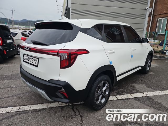 Kia Seltos 2023 — photo 2