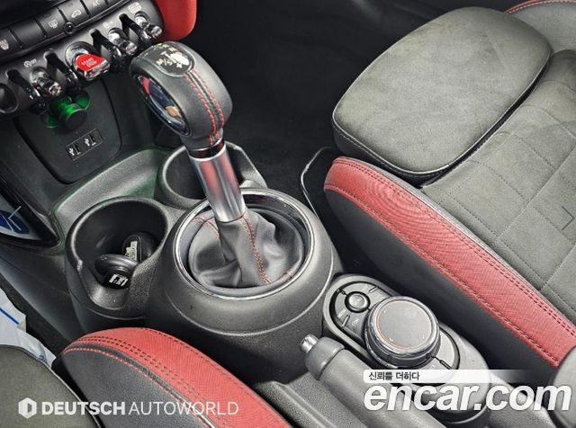 Mini Cooper 2019 — photo 9