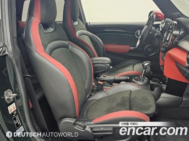 Mini Cooper 2019 — photo 10