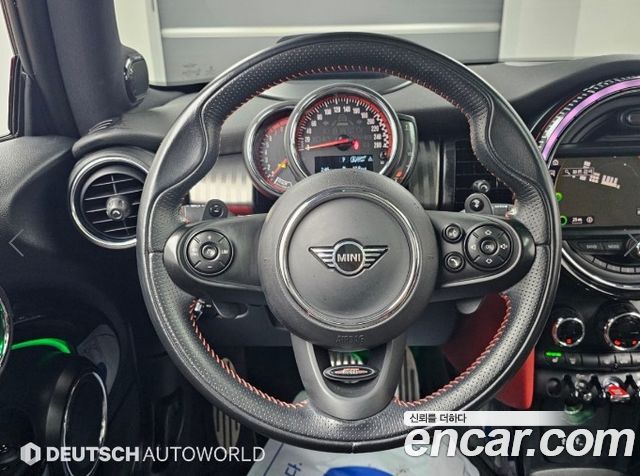 Mini Cooper 2019 — photo 13