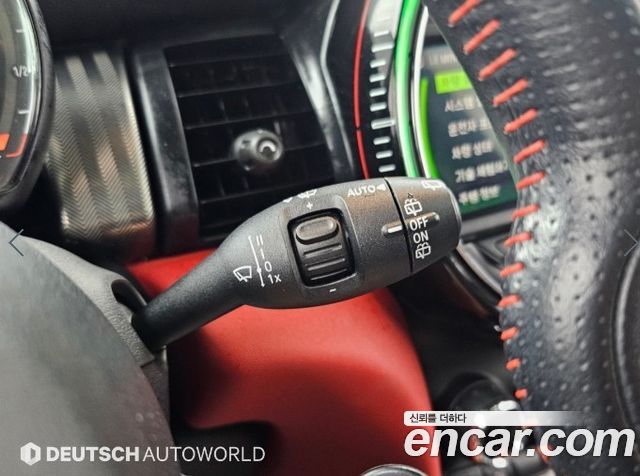 Mini Cooper 2019 — photo 16