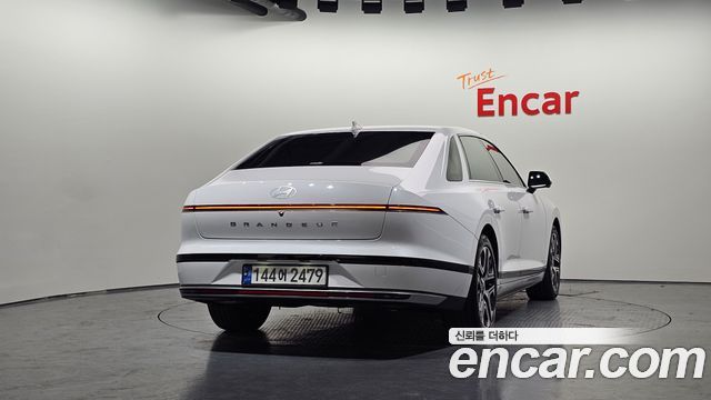 Hyundai Grandeur 2023 — photo 4