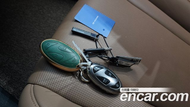 Hyundai Grandeur 2023 — photo 16