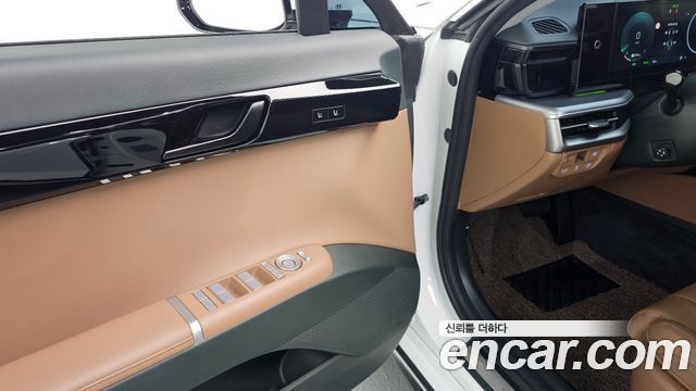 Hyundai Grandeur 2023 — photo 18