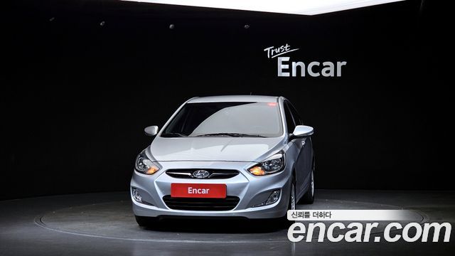 Hyundai Accent 2011 — photo 3