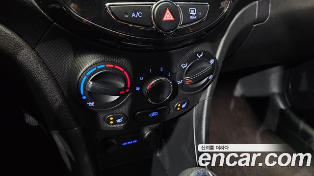 Hyundai Accent 2011 — photo 18