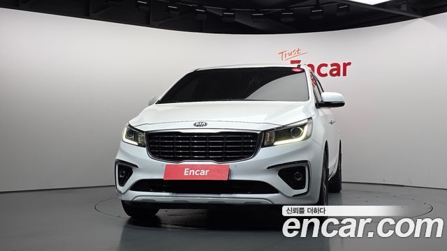 Kia Canival 2019 — photo 3