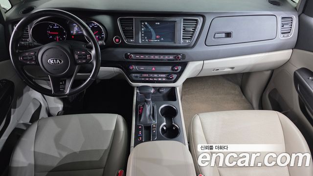 Kia Canival 2019 — photo 7