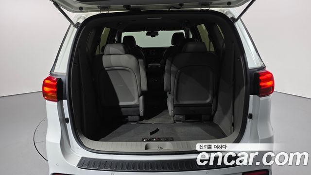 Kia Canival 2019 — photo 20