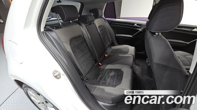 Volkswagen Golf 2015 — photo 11