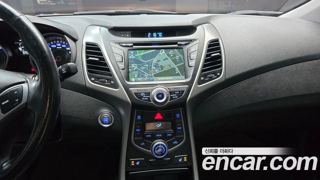 Hyundai AVANTE 2016 — photo 20