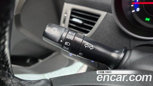 Hyundai AVANTE 2016 — photo 22