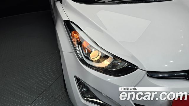 Hyundai AVANTE 2016 — photo 8