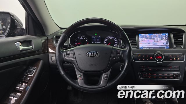 Kia K7 2016 — photo 18