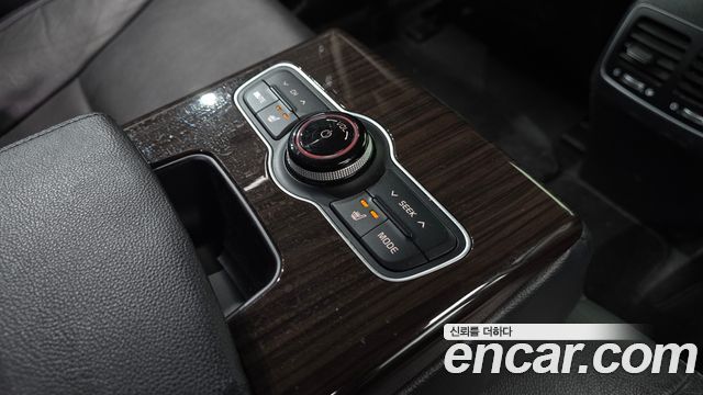 Kia K7 2016 — photo 23
