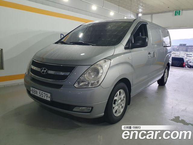 Hyundai Starex 2015 — photo 1