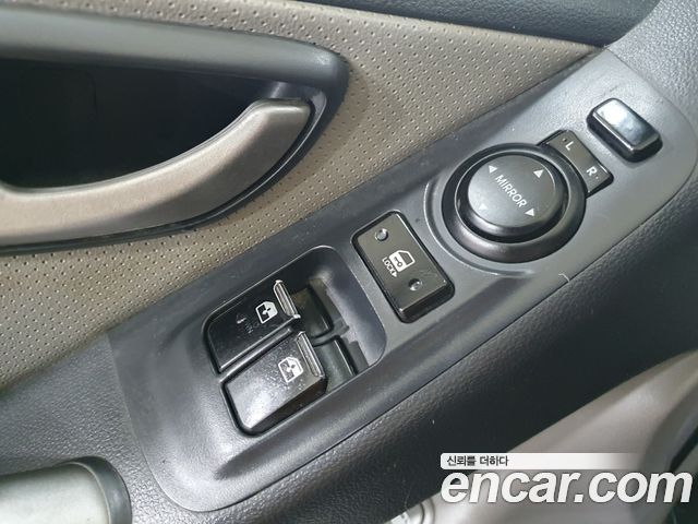 Hyundai Starex 2015 — photo 7