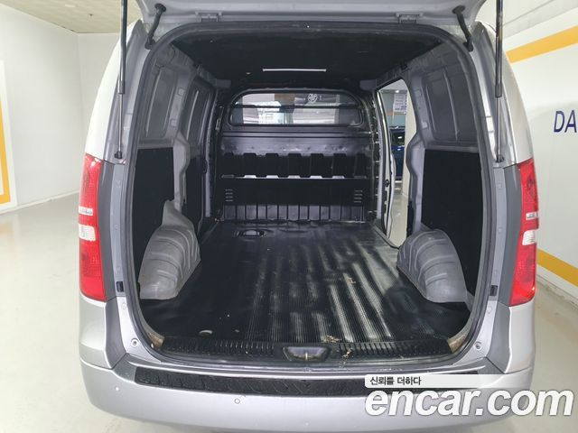 Hyundai Starex 2015 — photo 13