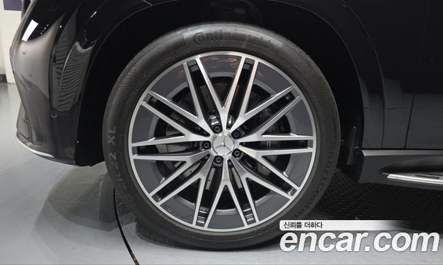 Mercedes-Benz GLE-Class 2025 — photo 5