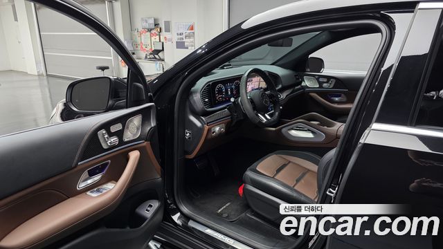 Mercedes-Benz GLE-Class 2025 — photo 10