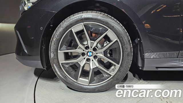 BMW 5-Series 2026 — photo 5