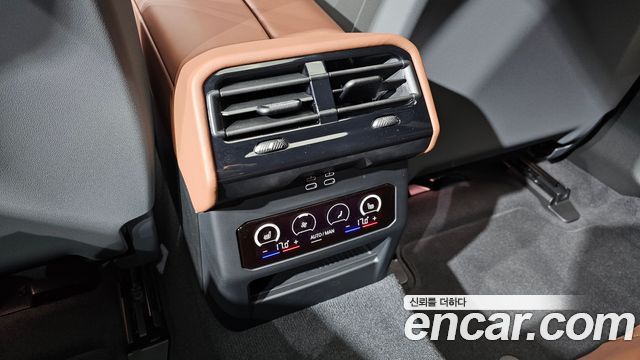 BMW 5-Series 2026 — photo 41