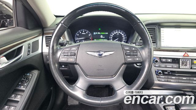 Genesis G80 2018 — photo 14