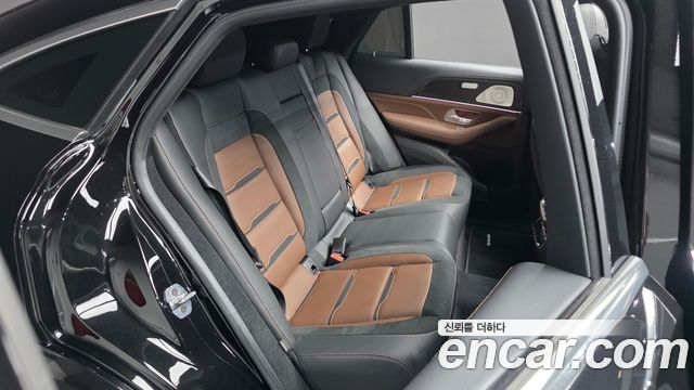 Mercedes-Benz GLE-Class 2025 — photo 11