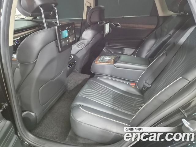 Genesis G80 2022 — photo 16