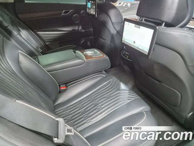 Genesis G80 2022 — photo 17