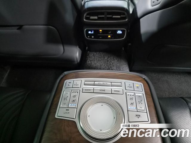 Genesis G80 2022 — photo 19