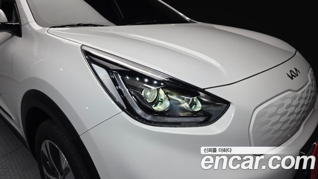 Kia Niro 2024 — photo 8