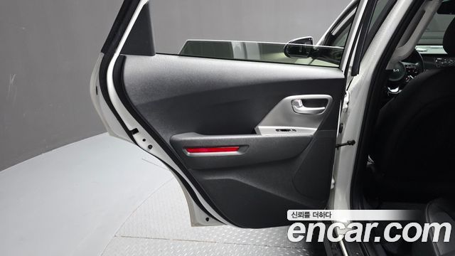 Kia Niro 2024 — photo 15