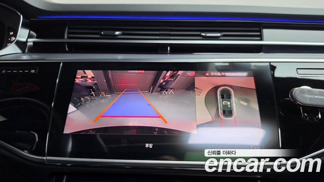 Audi A8 2021 — photo 20