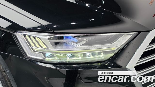Audi A8 2021 — photo 8
